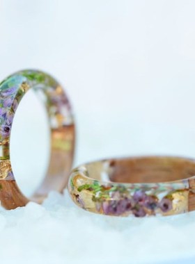 森林粉色石南花戒指,木质自然结婚戒指,曲木树脂戒指