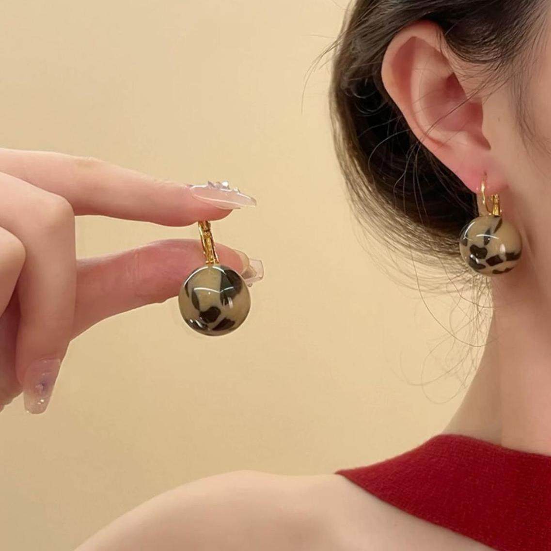 纯银耳钉925银针秋冬新品美拉德豹纹圆球耳扣耳环法式小众港风,淘宝优惠券,粉丝福利购,淘宝优惠卷