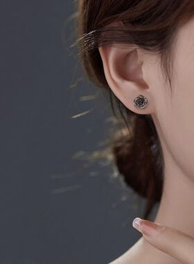 轻奢高级养耳洞黑色玫瑰花耳钉女