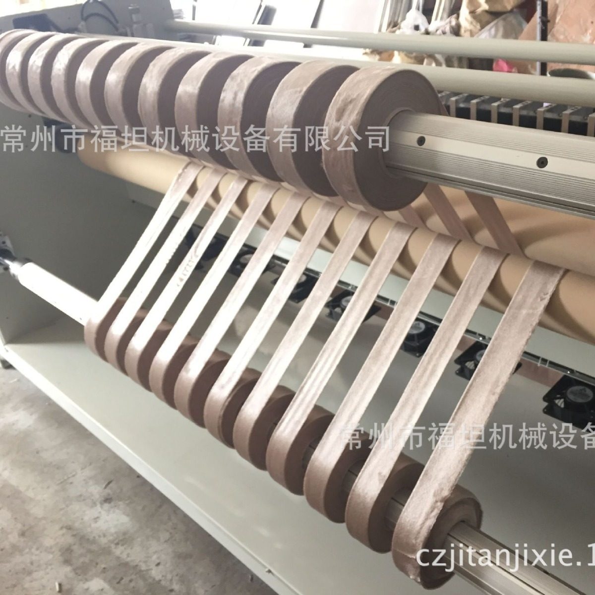 全自动超声波毛巾机 浴巾无纺布切条机 毛巾餐桌布超声波分切机,淘宝优惠券,粉丝福利购,淘宝优惠卷