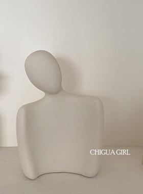 ins风抽象拥抱情侣人物摆件简约创意艺术客厅玄关桌面电视柜装饰