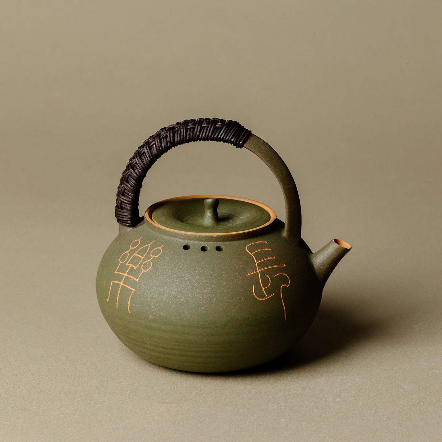 里作全手工粉引耐火泥泥火炉复古日式围炉煮茶碳炉茶事藤编煮茶壶,淘宝优惠券,粉丝福利购,淘宝优惠卷