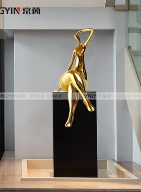 雕塑头像创意工艺品样板房客厅树脂装饰陈设抽象人物落地底座摆件