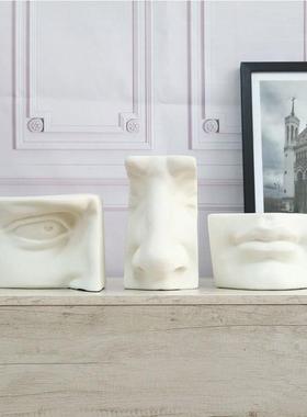 现代简约装饰品玄关电视柜酒柜摆件桌面饰品家居乔迁人物摆设礼品