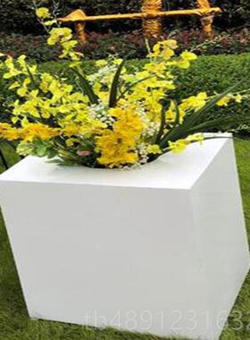 正品网红打卡户外观花庭院景雕塑摆件金属大提琴造简约居家装园饰