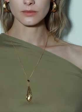 新款护身符长叶项链圣诞礼物