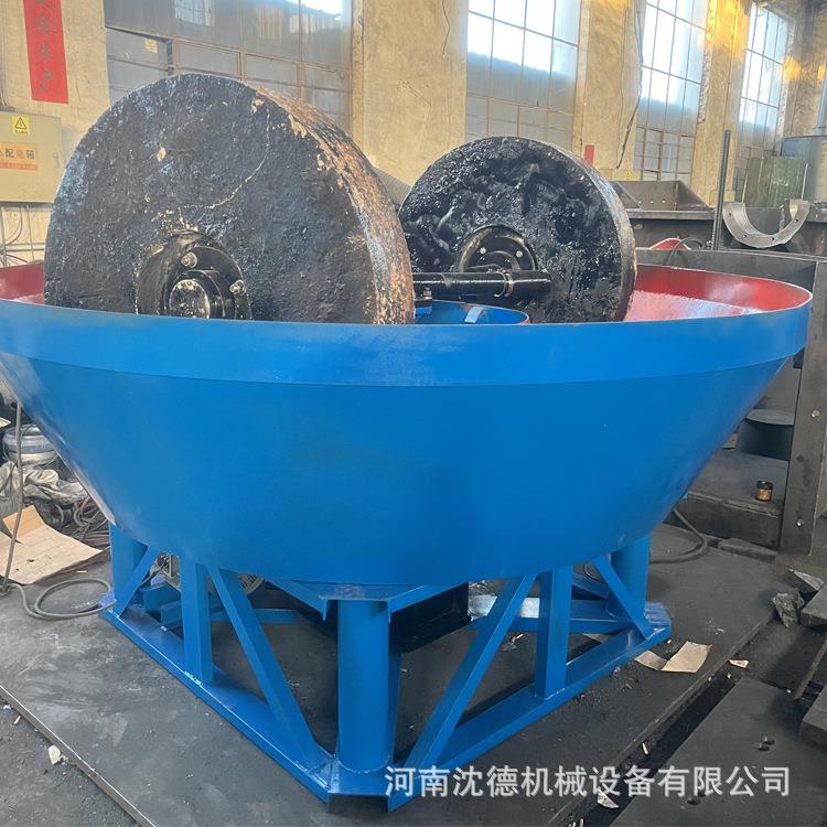 出口非洲重晶石矿物研磨湿碾机金矿双辊碾金机选矿设备生产厂家 - 图1