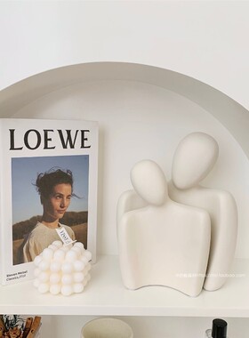 ins风抽象拥抱情侣人物摆件简约创意艺术客厅玄关电视柜家居装饰