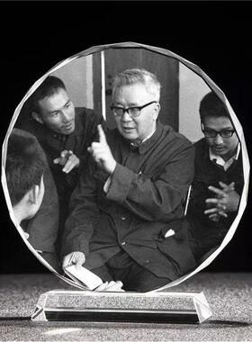 数学之父华罗庚画像水晶模型摆件工艺品纯手工制作书房桌摆设礼品