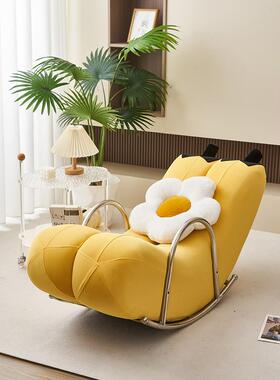 创意香蕉摇椅客厅地板站立的装饰品旁边的沙发大卧室装饰品乔迁新
