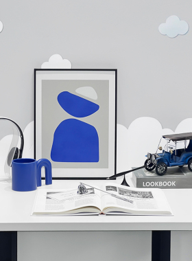 儿童房摆件男孩样板间软装情绪稳定蓝色主题装饰老U爷车饰品永恒