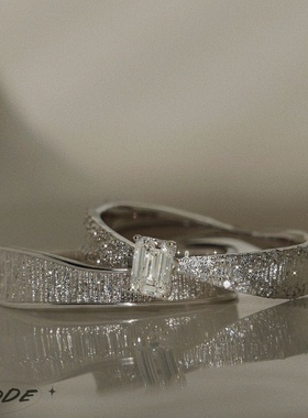 auQDE日韩热销情侣款锆石戒指