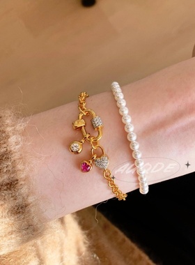 轻奢时尚精致粉色爱心锁扣手链