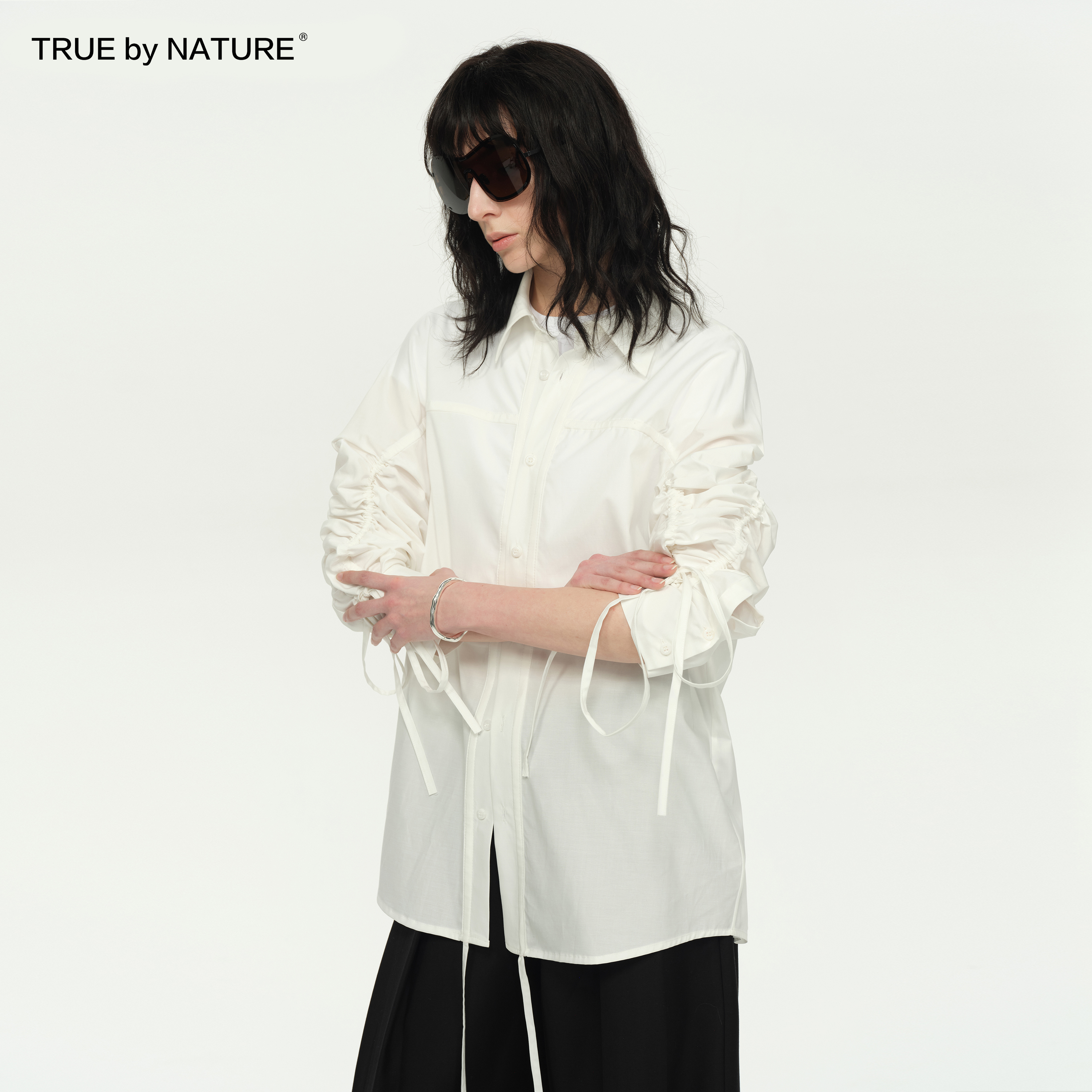 TRUE by NATURE 一衣多穿 设计感小众抽绳飘带廓形宽松长袖衬衫女 - 图0