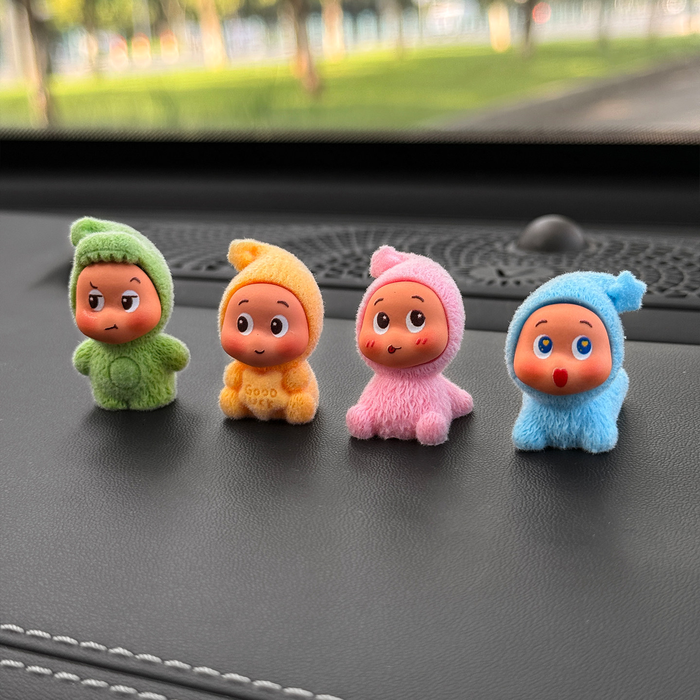 2025可爱卡通植绒星星人汽车摆件桌面中控台装饰车内车窗治愈饰品,淘宝优惠券,粉丝福利购,淘宝优惠卷