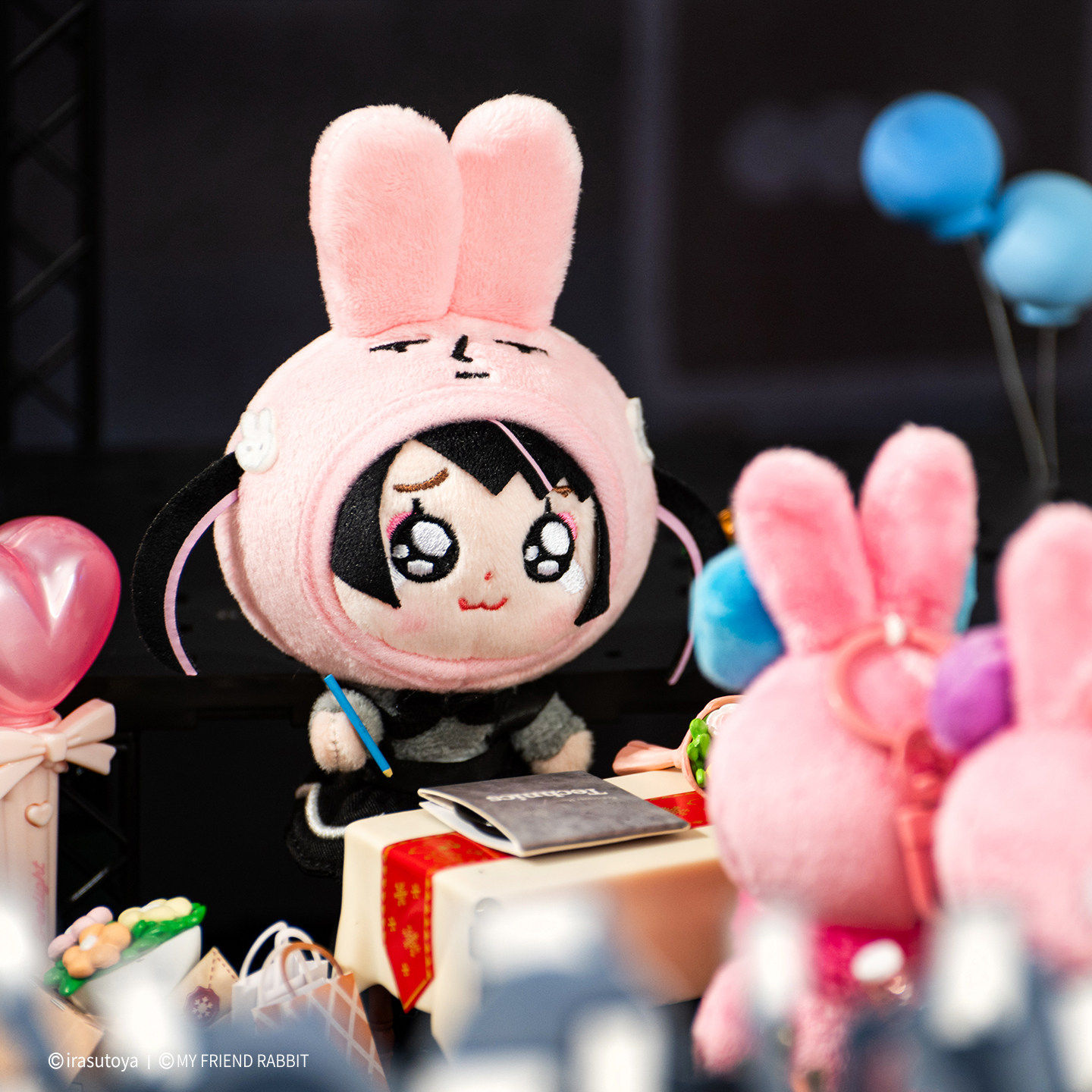 【粉红兔子×插画小人】联名双马尾女孩毛绒挂件可爱书包钥匙玩偶,淘宝优惠券,粉丝福利购,淘宝优惠卷
