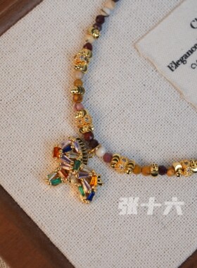 张十六法式复古彩虹马铜合金项链
