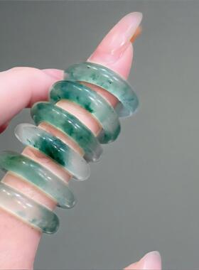 天然翡翠玉戒指女款独龙玉A货高冰种绿飘花玉戒素圈指环正宗尾戒
