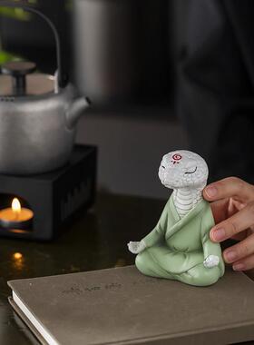 狐黄大仙常蟒蛇年摆件柳大家办公室桌面装饰品堂口吉祥物黑白色