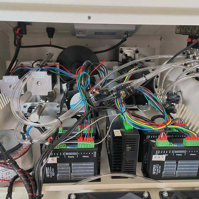 Fully automatic computer stripping bending machine 16 square BV wire distribution cabinet cable cutting machine bending wire stripping machine