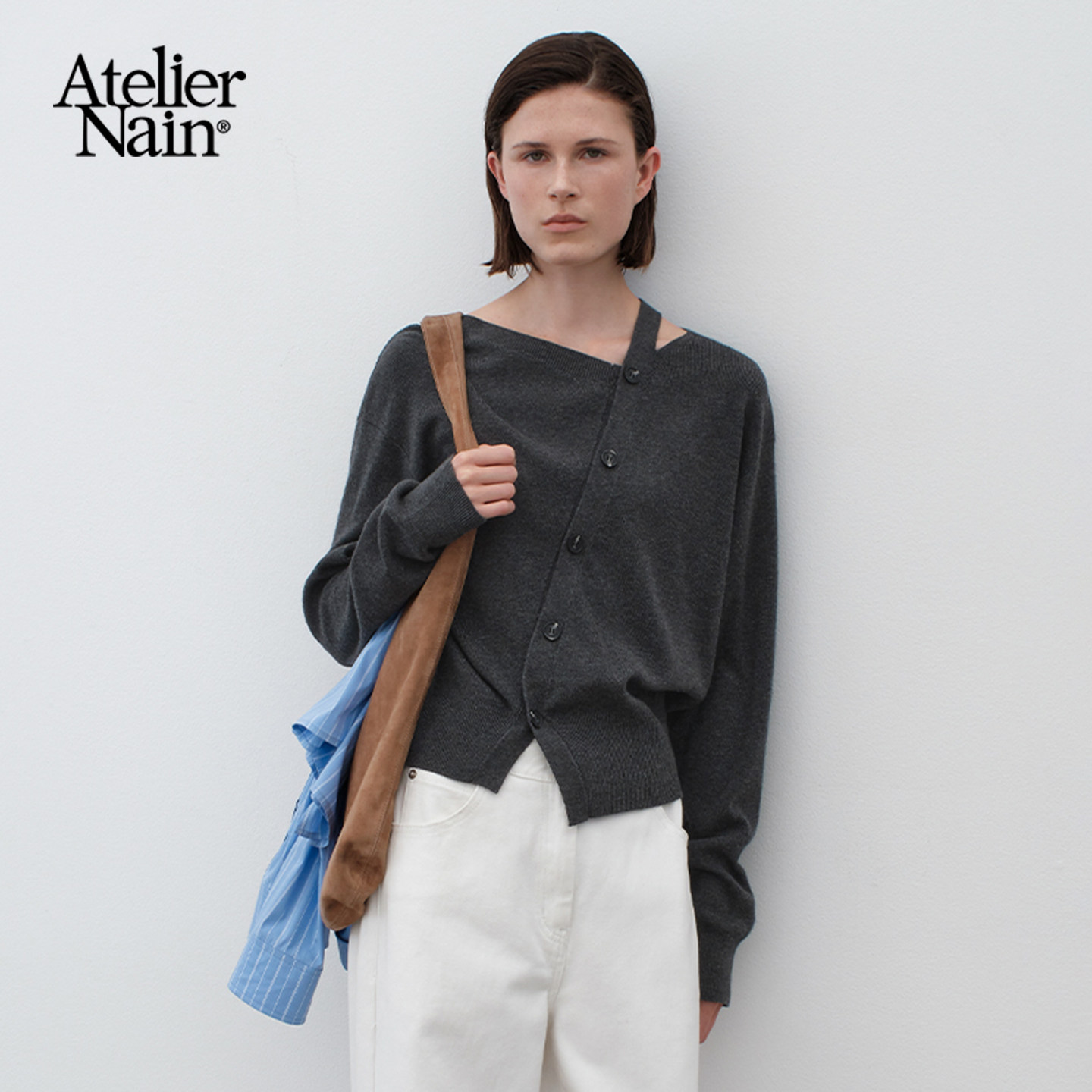 Atelier Nain2026年春季新款露肩针织衫不规则纽扣设计极简风上衣