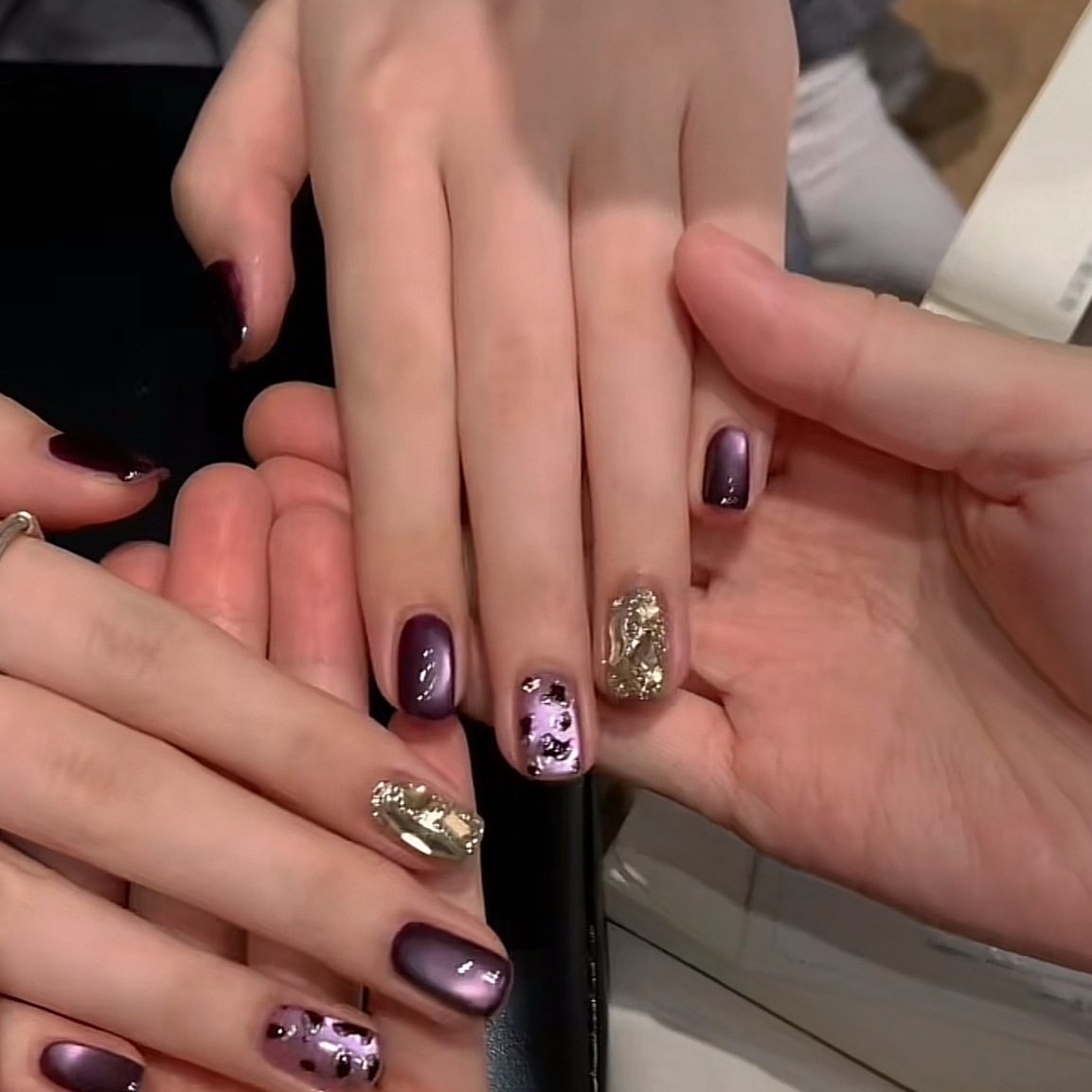 【紫醉金迷】秋冬显白魅惑紫猫眼短款纯手工穿戴甲爆闪玻璃珠美甲,淘宝优惠券,粉丝福利购,淘宝优惠卷