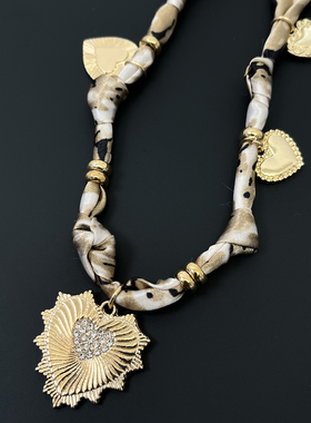Vintage古着 Leopard silk scarf gold love brand necklace