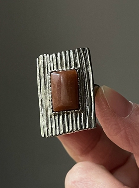 高级感方块棕色银色宽版戒指百搭