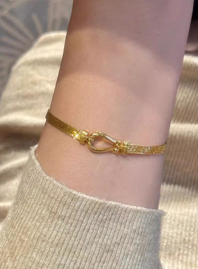 金色拉丝马蹄扣手镯轻奢百搭精致