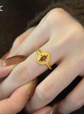 复古宫廷风镶钻红色椭圆蛋面戒指