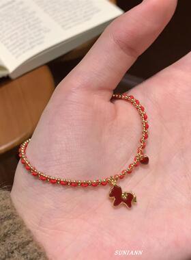 新年红色小马爱心红绳手链高级感