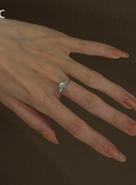 简约风仿锆石戒指轻奢小众高级感