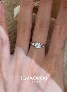 银色爆闪水滴钻戒指简约百搭独特