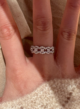 爆闪银色蕾丝花边仿镶钻戒指轻奢