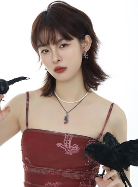 乌鸦玫瑰女暗黑风时尚高级感毛衣链原创双层轻奢项饰叠戴珍珠项链