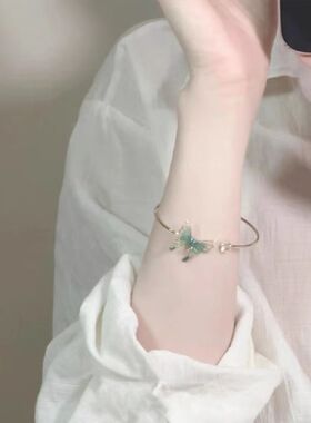 新中式~绿色蝴蝶手镯2025小众设计感中国风气质饰品女闺蜜手饰