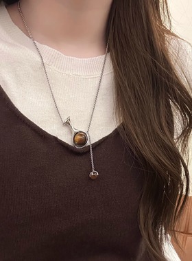 ins风虎眼石水瓶吊坠项链女秋冬美拉德长款毛衣链时尚百搭锁骨链