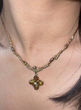 老钱风虎眼石四叶草项链女轻奢气质高级感颈链复古时尚百搭锁骨链