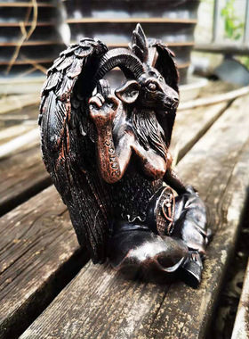 撒旦雕塑邪恶魔鬼坐禅魔法打坐山羊树脂工艺品桌面仿铜摆件装饰品