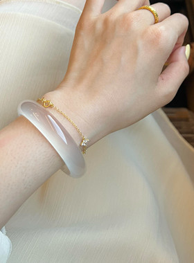 玻璃底纯天然玛瑙手镯白月光玉镯女款冰种玉髓高冰透荔枝冻毕业级