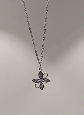 中古银色十字花瓣吊坠项链女