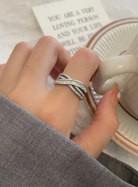 2025新款简约感小众设计戒指学院风时尚个性潮锆石超闪开口女铜