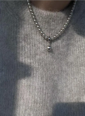 清冷灰色珍珠项链女吊坠法式简约小众气质高级感锁骨链