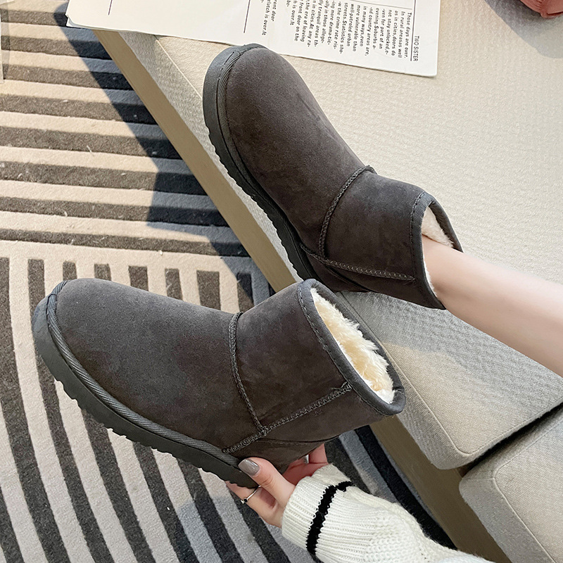 2025情侣防寒保暖雪地靴加绒加厚软底女鞋