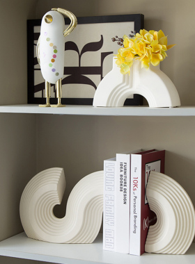 法式波浪纹陶瓷书档花瓶组合客厅电视柜艺术摆件奶油风高级感装饰