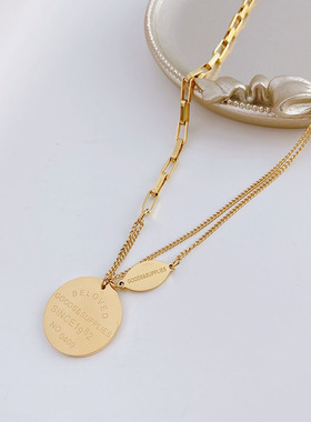 18k金色字母圆牌毛衣链女