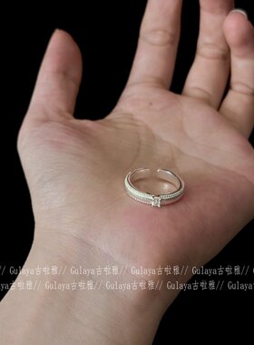S925纯银色拉丝方钻戒指女