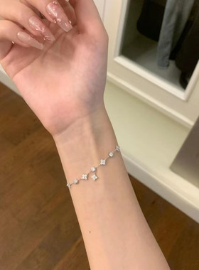 满钻四叶草手链女轻奢小众高级感手串精致气质时尚高颜值百搭配饰