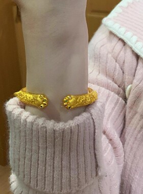 哈基米小猫铃铛手镯可爱精致甜美气质高级设计感手工錾刻精美手环