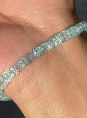 薄荷曼波色碎冰冰海蓝宝串珠手链